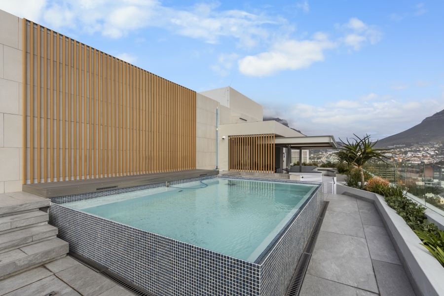 2 Bedroom Property for Sale in Cape Town City Centre Western Cape